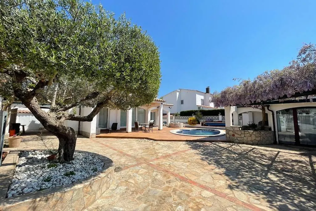 Villa Cozy Empuriabrava Piscina Privada Spain